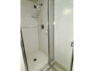 Corner 2/2 Villa, no one above or below you. Light & bright on Kings Point Golf -Flanders Way in Florida - for sale on GolfHomes.com, golf home, golf lot