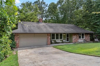 Spacious 4BR + Bonus Room in Bella Vista! This 2,600+ sq. ft on Bella Vista Country Club and Golf Course in Arkansas - for sale on GolfHomes.com, golf home, golf lot