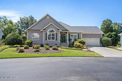 Discover easy coastal living in this beautifully updated on Members Club At St. James Plantation in North Carolina - for sale on GolfHomes.com, golf home, golf lot