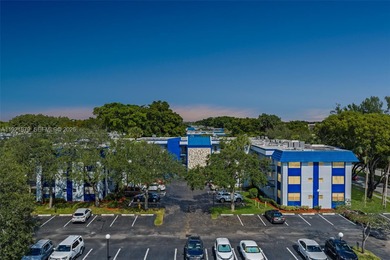 Priced to sell! Very well cared 1 bedroom, 1.5 bath condo for on The Carolina Club in Florida - for sale on GolfHomes.com, golf home, golf lot