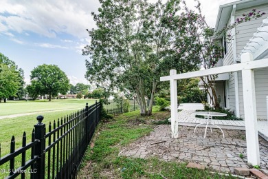 Move in ready and right on Deerfield Golf Course, this house has on Colonial Country Club Deerfield in Mississippi - for sale on GolfHomes.com, golf home, golf lot