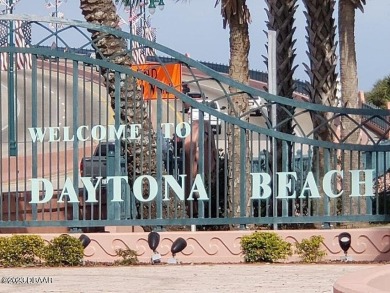 Beachside Bliss Meets Golfer's Paradise - Updated Top-Floor on Daytona Beach Golf Club in Florida - for sale on GolfHomes.com, golf home, golf lot