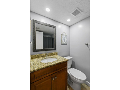 Charming and spacious 2-bedroom, 2-bathroom townhome located on Heritage Ridge Golf Club in Florida - for sale on GolfHomes.com, golf home, golf lot