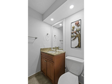 Charming and spacious 2-bedroom, 2-bathroom townhome located on Heritage Ridge Golf Club in Florida - for sale on GolfHomes.com, golf home, golf lot