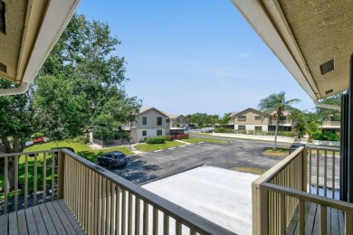 Charming and spacious 2-bedroom, 2-bathroom townhome located on Heritage Ridge Golf Club in Florida - for sale on GolfHomes.com, golf home, golf lot