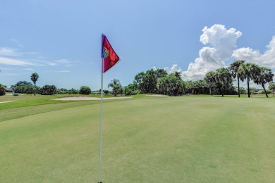 Charming and spacious 2-bedroom, 2-bathroom townhome located on Heritage Ridge Golf Club in Florida - for sale on GolfHomes.com, golf home, golf lot
