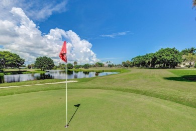 Charming and spacious 2-bedroom, 2-bathroom townhome located on Heritage Ridge Golf Club in Florida - for sale on GolfHomes.com, golf home, golf lot