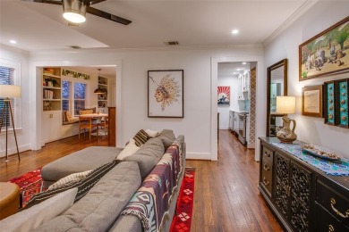 Take in breathtaking, unobstructed sunsets from this charming on Stevens Park Golf Course in Texas - for sale on GolfHomes.com, golf home, golf lot