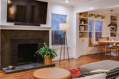 Take in breathtaking, unobstructed sunsets from this charming on Stevens Park Golf Course in Texas - for sale on GolfHomes.com, golf home, golf lot