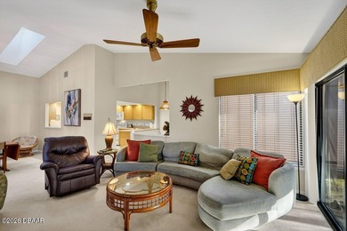 This beautifully maintained three-bedroom, two-bathroom on Spruce Creek Golf Club in Florida - for sale on GolfHomes.com, golf home, golf lot