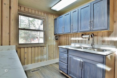 Great getaway in Pine Mountain. Chalet has 2 bedrooms and a loft on Callaway Gardens Golf Resort  in Georgia - for sale on GolfHomes.com, golf home, golf lot