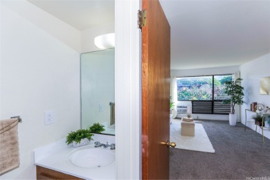 Located in the heart of Aiea, welcome to this spacious 2-bedroom on Pearl Country Club in Hawaii - for sale on GolfHomes.com, golf home, golf lot
