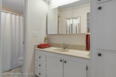 Welcome Home!! This one is a Dollhouse! Clean and Fresh, Light on High Point Golf Club, Inc. in Florida - for sale on GolfHomes.com, golf home, golf lot
