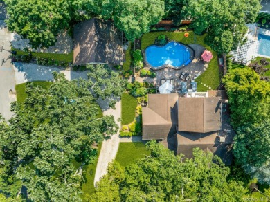 Stunning, fully renovated home featuring dramatic foyer entrance on Southward Ho Country Club in New York - for sale on GolfHomes.com, golf home, golf lot