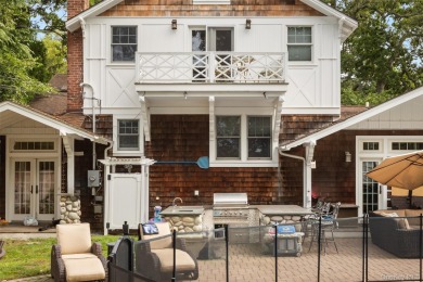 Stunning, fully renovated home featuring dramatic foyer entrance on Southward Ho Country Club in New York - for sale on GolfHomes.com, golf home, golf lot