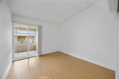 Come and view this bright and inviting south-facing 2 bedrooms,1 on Leisure World Seal Beach Golf Course in California - for sale on GolfHomes.com, golf home, golf lot