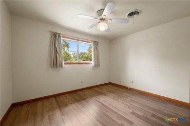 Charming Home in Established Neighborhood Near Golf Course!     
 on Luling Golf Club in Texas - for sale on GolfHomes.com, golf home, golf lot