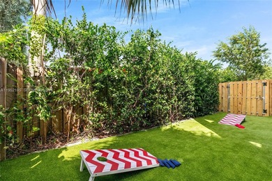 Priced to Sell!!Welcome Home! This Spectacular 3 Bedroom + 3 on Pompano Beach Golf Course  in Florida - for sale on GolfHomes.com, golf home, golf lot