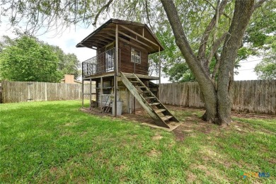 Charming Home in Established Neighborhood Near Golf Course!     
 on Luling Golf Club in Texas - for sale on GolfHomes.com, golf home, golf lot