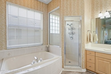Active Under Contract, Accepting Back Up Offers! Welcome to Glen on Glen Lakes Country Club in Florida - for sale on GolfHomes.com, golf home, golf lot