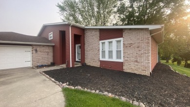 Beautifully Updated 4 bedroom 3 bath home located on large lot on Lakes of the Four Seasons Country Club in Indiana - for sale on GolfHomes.com, golf home, golf lot