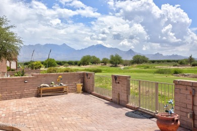 Beautifully updated 2-bed, 2-bath townhome in gated community of on Torres Blancas Golf Club in Arizona - for sale on GolfHomes.com, golf home, golf lot