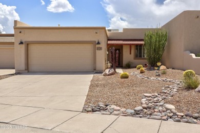 Beautifully updated 2-bed, 2-bath townhome in gated community of on Torres Blancas Golf Club in Arizona - for sale on GolfHomes.com, golf home, golf lot