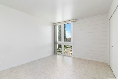 Golf course views! Welcome to this 2 bed, 1 bath, 691 sqft on Honolulu Country Club in Hawaii - for sale on GolfHomes.com, golf home, golf lot