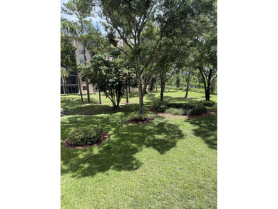 Charming Updated Condo in Lucerne Lakes 55+ Community!Welcome on Forest Oaks Golf Club in Florida - for sale on GolfHomes.com, golf home, golf lot