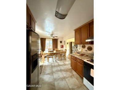 Location... Location... Location, this beautifully 3 bedroom, 2 on Big Bear Mountain Ski and Golf Resort in California - for sale on GolfHomes.com, golf home, golf lot