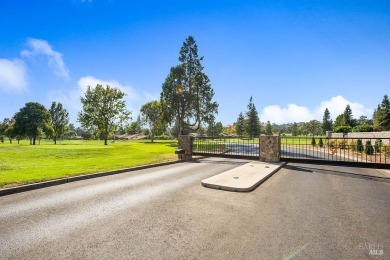 Beautiful Silverado Resort end unit located on the 15th hole on Silverado Country Club and Resort in California - for sale on GolfHomes.com, golf home, golf lot