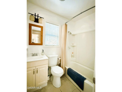 Location... Location... Location, this beautifully 3 bedroom, 2 on Big Bear Mountain Ski and Golf Resort in California - for sale on GolfHomes.com, golf home, golf lot