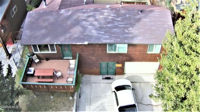 Location... Location... Location, this beautifully 3 bedroom, 2 on Big Bear Mountain Ski and Golf Resort in California - for sale on GolfHomes.com, golf home, golf lot