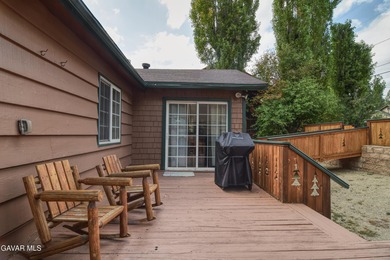 Location... Location... Location, this beautifully 3 bedroom, 2 on Big Bear Mountain Ski and Golf Resort in California - for sale on GolfHomes.com, golf home, golf lot