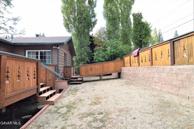 Location... Location... Location, this beautifully 3 bedroom, 2 on Big Bear Mountain Ski and Golf Resort in California - for sale on GolfHomes.com, golf home, golf lot