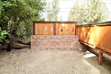 Location... Location... Location, this beautifully 3 bedroom, 2 on Big Bear Mountain Ski and Golf Resort in California - for sale on GolfHomes.com, golf home, golf lot