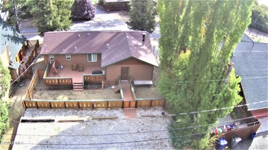 Location... Location... Location, this beautifully 3 bedroom, 2 on Big Bear Mountain Ski and Golf Resort in California - for sale on GolfHomes.com, golf home, golf lot