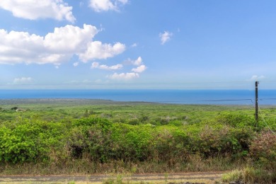 Beautiful and Meticulously maintained 3/2 with sweeping ocean on Discovery Harbour Golf Course in Hawaii - for sale on GolfHomes.com, golf home, golf lot