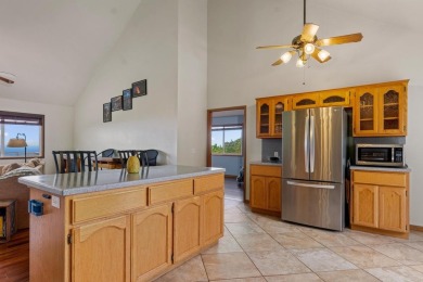 Beautiful and Meticulously maintained 3/2 with sweeping ocean on Discovery Harbour Golf Course in Hawaii - for sale on GolfHomes.com, golf home, golf lot