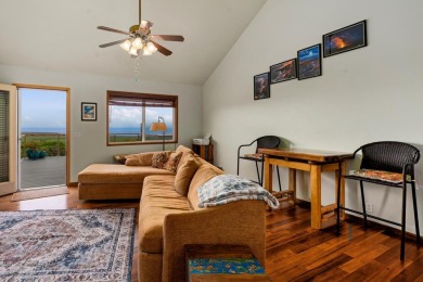 Beautiful and Meticulously maintained 3/2 with sweeping ocean on Discovery Harbour Golf Course in Hawaii - for sale on GolfHomes.com, golf home, golf lot