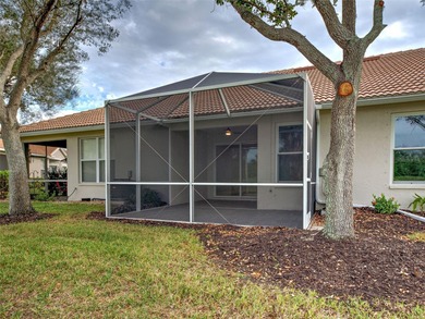 Under contract-accepting backup offers. CHECK OUT THE NEW PRICE! on Pelican Pointe Golf and Country Club in Florida - for sale on GolfHomes.com, golf home, golf lot