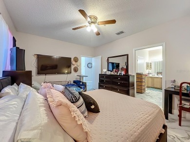Welcome to 2948 Cottage Grove Ct -- a desirable end-unit condo on Ventura Country Club in Florida - for sale on GolfHomes.com, golf home, golf lot