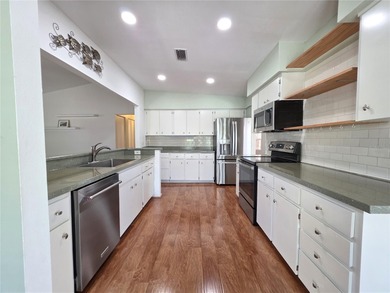 Timber Pines 2 Bedroom Home 2 Full Bathrooms and  2 Car Garage- on Timber Pines Golf Course in Florida - for sale on GolfHomes.com, golf home, golf lot