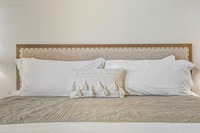 Welcome to this beautifully positioned 2 bedroom, 2 bathroom on Ironwood Country Club in California - for sale on GolfHomes.com, golf home, golf lot