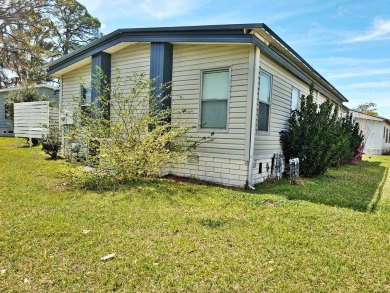 Beautiful 2BR/2BA Turn-Key Home in Rolling Greens Village on Rolling Greens Executive Golf Community in Florida - for sale on GolfHomes.com, golf home, golf lot