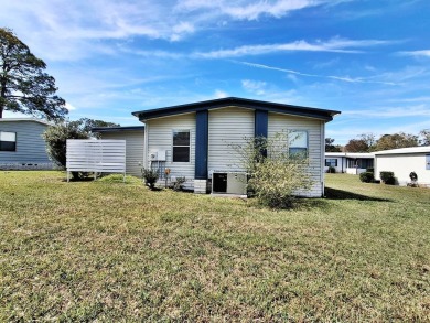 Beautiful 2BR/2BA Turn-Key Home in Rolling Greens Village on Rolling Greens Executive Golf Community in Florida - for sale on GolfHomes.com, golf home, golf lot