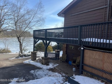 Want to come play in the snow?  
ATTN INVESTORS-RENTAL DREAM! on Split Rock Resort and Country Club in Pennsylvania - for sale on GolfHomes.com, golf home, golf lot