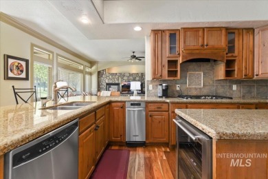 Welcome to your dream home on the green! This beautifully custom on BanBury Golf Club in Idaho - for sale on GolfHomes.com, golf home, golf lot