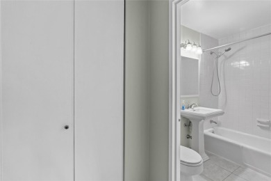 Commuter's Dream! 2 bedrooms, 2 bathrooms with terrace and golf on Scarsdale Golf Club in New York - for sale on GolfHomes.com, golf home, golf lot
