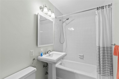 Commuter's Dream! 2 bedrooms, 2 bathrooms with terrace and golf on Scarsdale Golf Club in New York - for sale on GolfHomes.com, golf home, golf lot